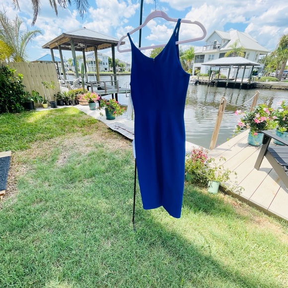 Dress The population - Picture 6 of 12